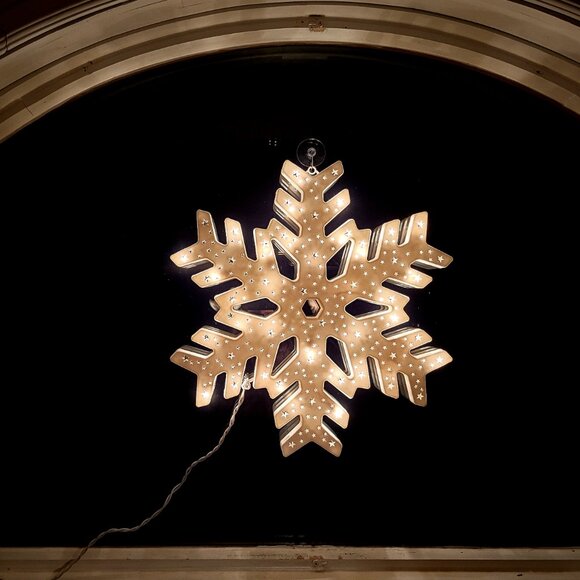 Vintage Christmas Lights - Snowflake Silhouette - Alderbrook - Window Display - Picture 3 of 12